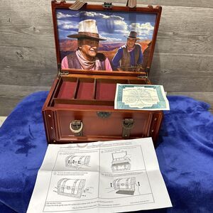 Bradford Exchange John Wayne Stagecoach Trunk Valet Box Hidden Compartment New